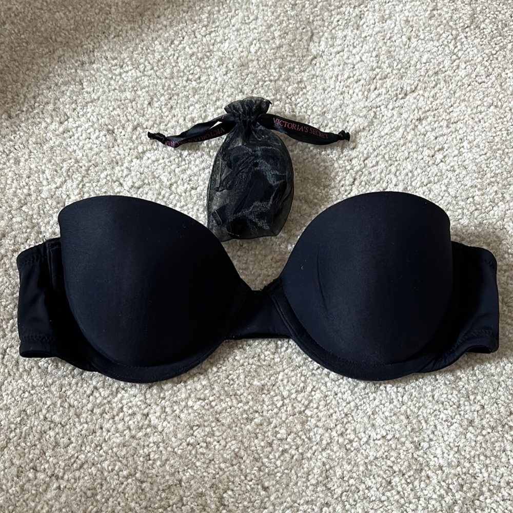 Victoria’s Secret Strapless Bra